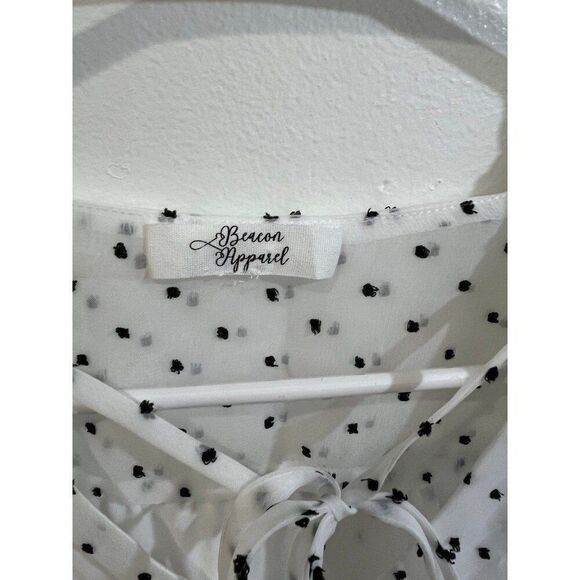 Beacon Apparel Retro Preppy Polka Dot Minimalist Feminine Office Chic Blouse - Picture 5 of 12